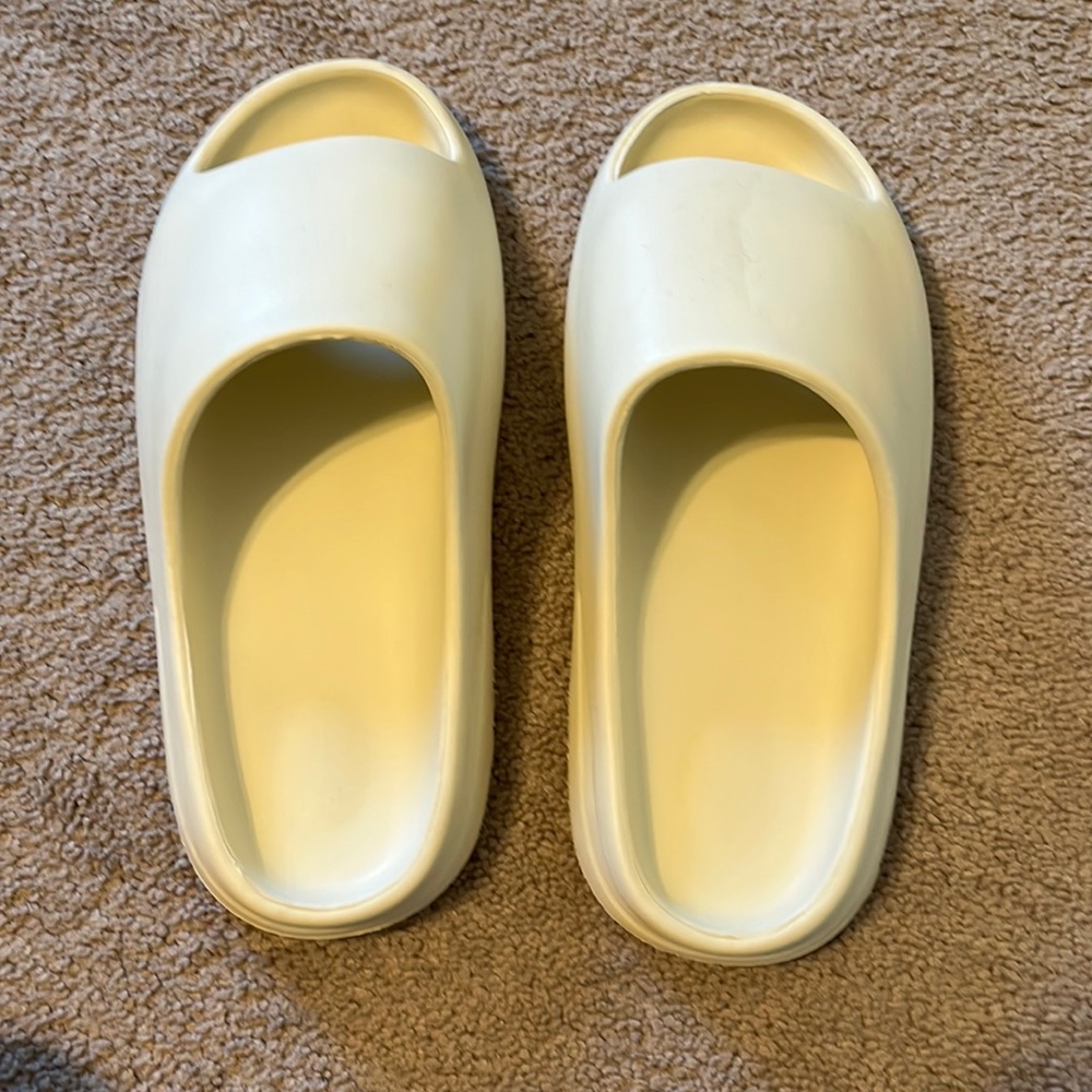 Fake yeezy slides super soft